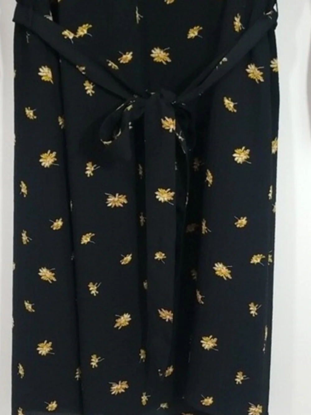 Madewell Black Floral V-Neck puff  Sleeve Dress large